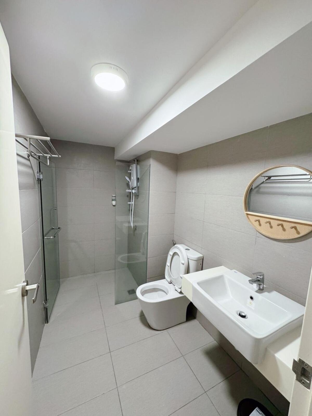 Pangsapuri Modern Duplex Above Mall With Pool & Transit